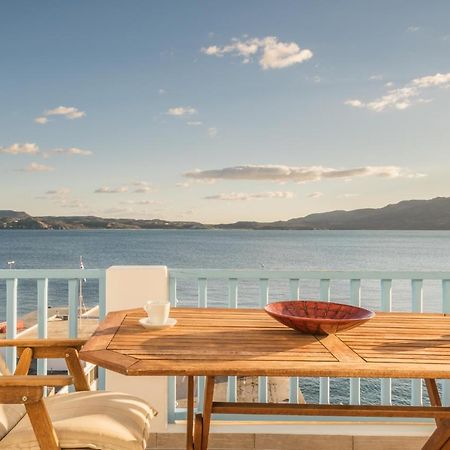 Il Porto Di Milos Adamantas  Zewnętrze zdjęcie