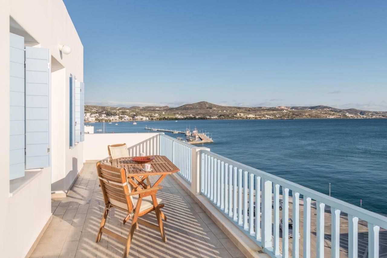 Il Porto Di Milos Adamantas  Zewnętrze zdjęcie