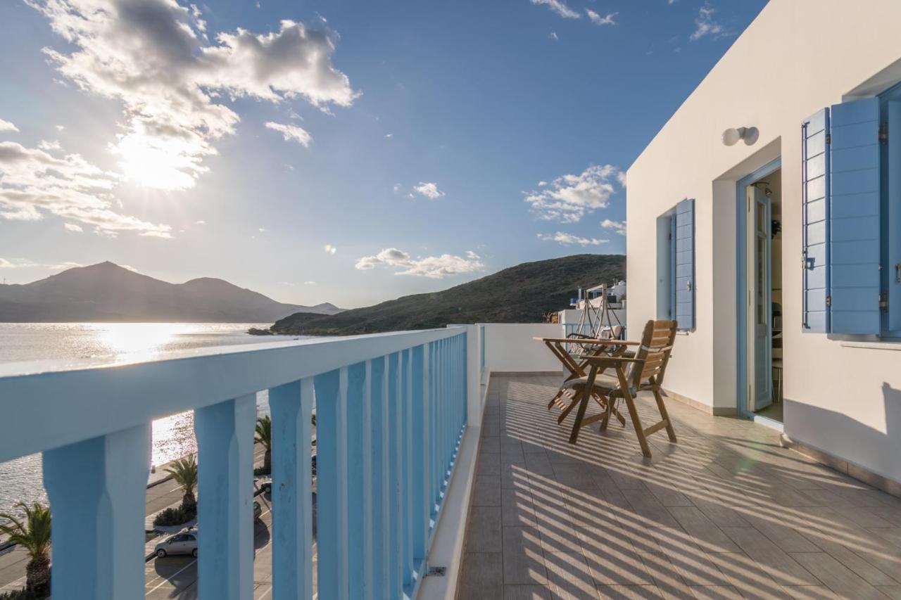 Il Porto Di Milos Adamantas  Zewnętrze zdjęcie