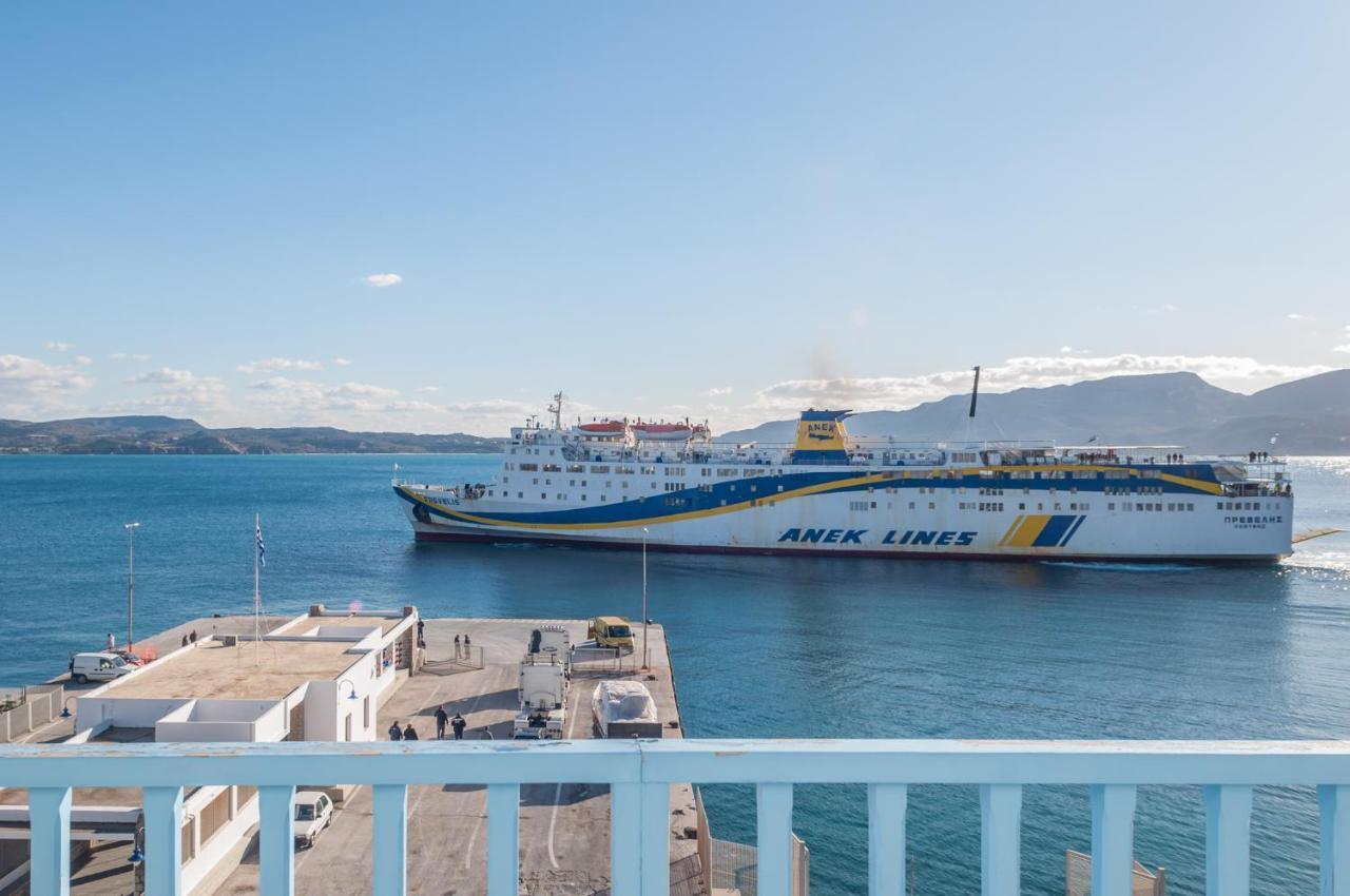 Il Porto Di Milos Adamantas  Zewnętrze zdjęcie